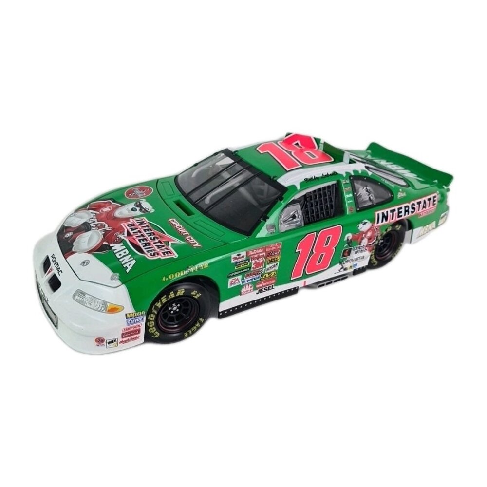Action 1:18 Scale Bobby Labonte #18 Coca-Cola Polar Bear 2001 Die Cast Car